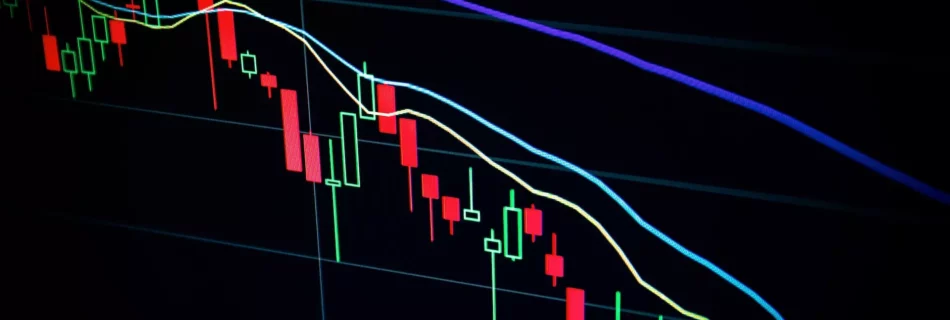 Gráfico fluctuaciones mercado crypto.